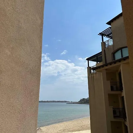 公寓式酒店 Oazis Vip Club 阳光海滩