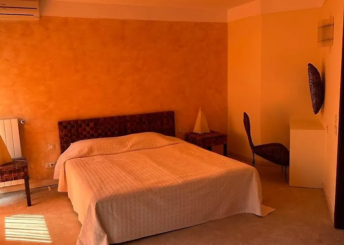 Apartmanhotel Oazis Vip Club 3*