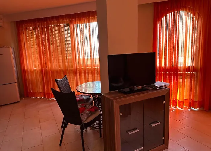 Oazis Vip Club Apartmanhotel Napospart
