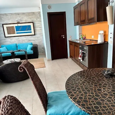 Oazis Vip Club 公寓式酒店 阳光海滩