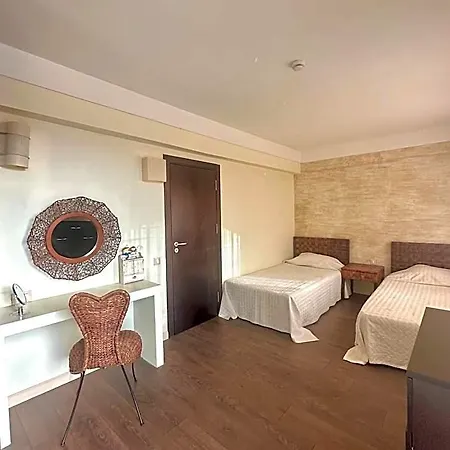 Oazis Vip Club Aparthotel Sunny Beach