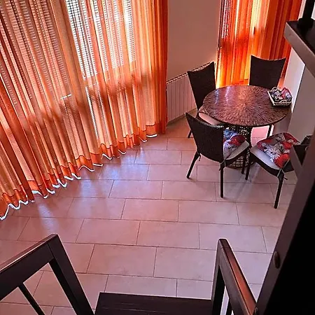 Aparthotel Oazis Vip Club 3*