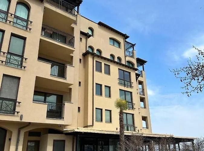 Oazis Vip Club 3* Σάνι Μπιτς