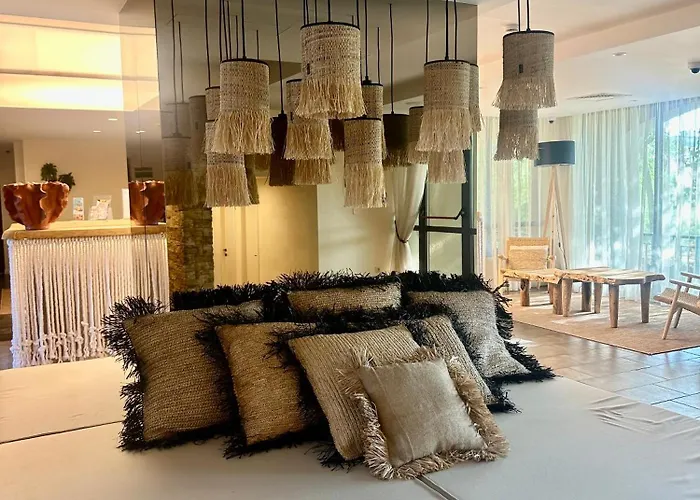 Oazis Vip Club Σάνι Μπιτς