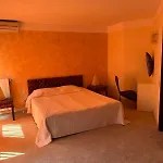 Апарт-готель Oazis Vip Club 3*